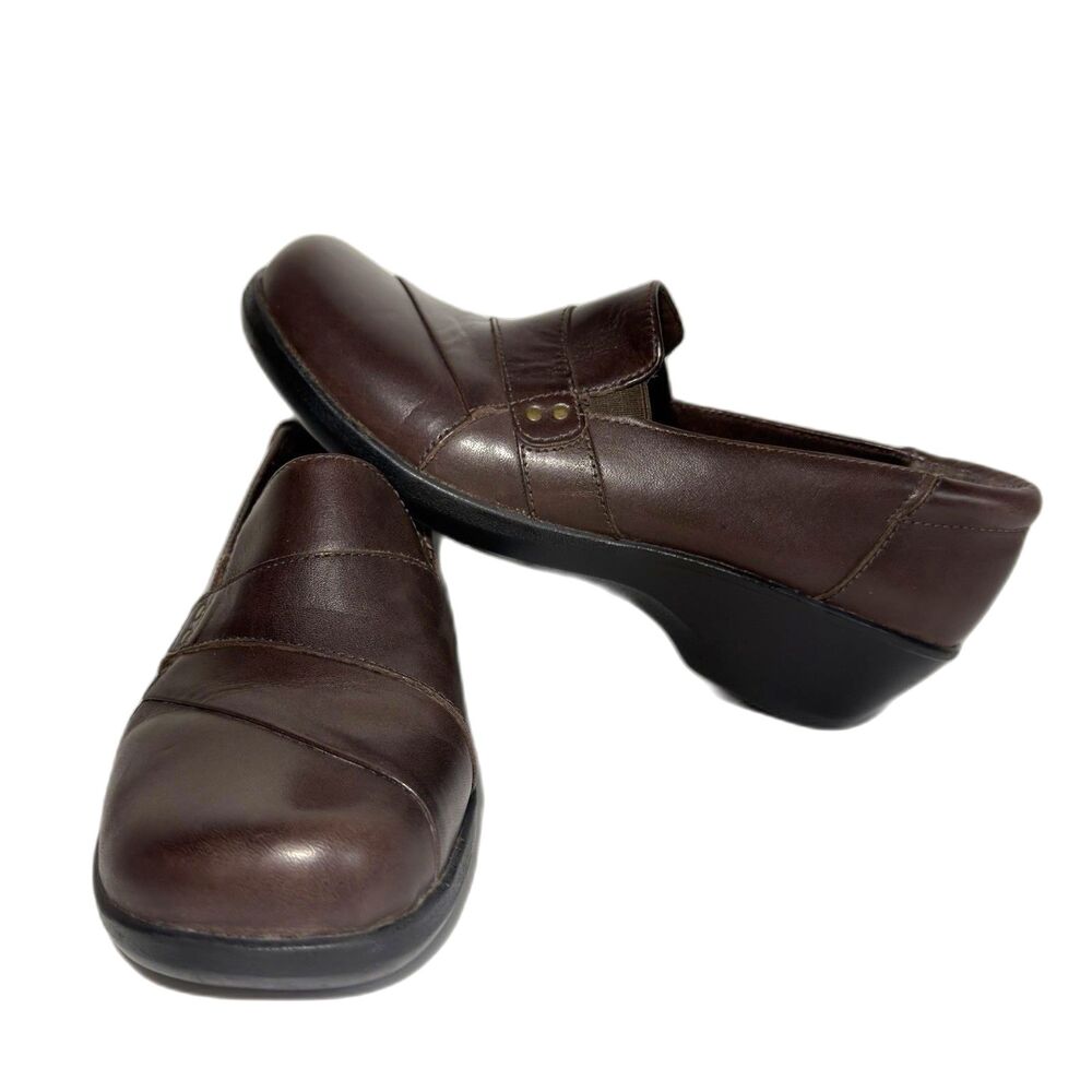 Clarks Collection Brown Leather Clogs Slip on Comfort Shoes Womens Size 9